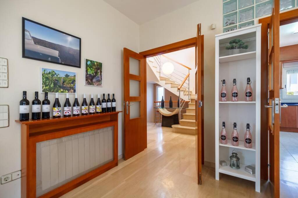 Villa Wine Experience Cambrils - Wine, Art & Games Exterior foto