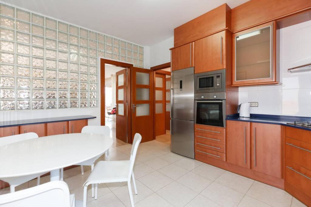 Villa Wine Experience Cambrils - Wine, Art & Games Exterior foto