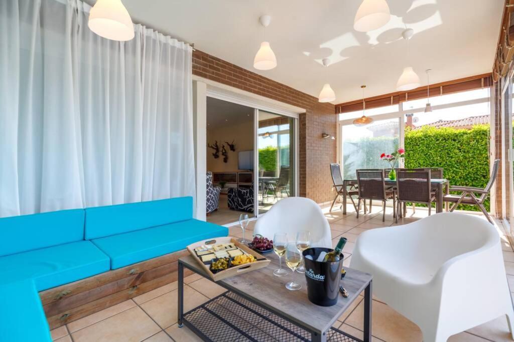 Villa Wine Experience Cambrils - Wine, Art & Games Exterior foto
